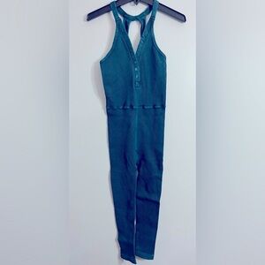 Free People Movement Happiness Runs Henley Green Performance Jumpsuit sz XS/S